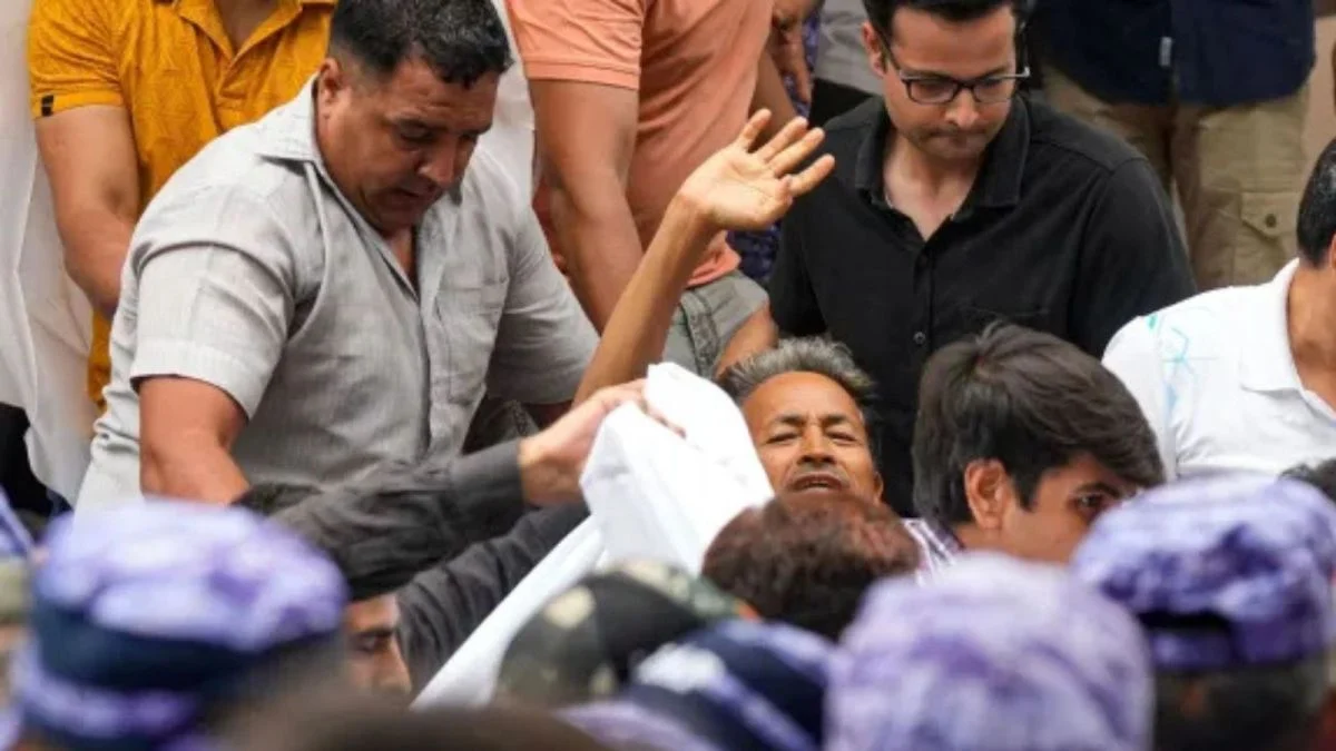 Delhi Police Shift Sonam Wangchuk to Hospital Amid Hunger Strike
