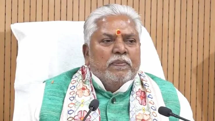 Speaker appealed to Members to join “Khet Bachao Abhiyaan”