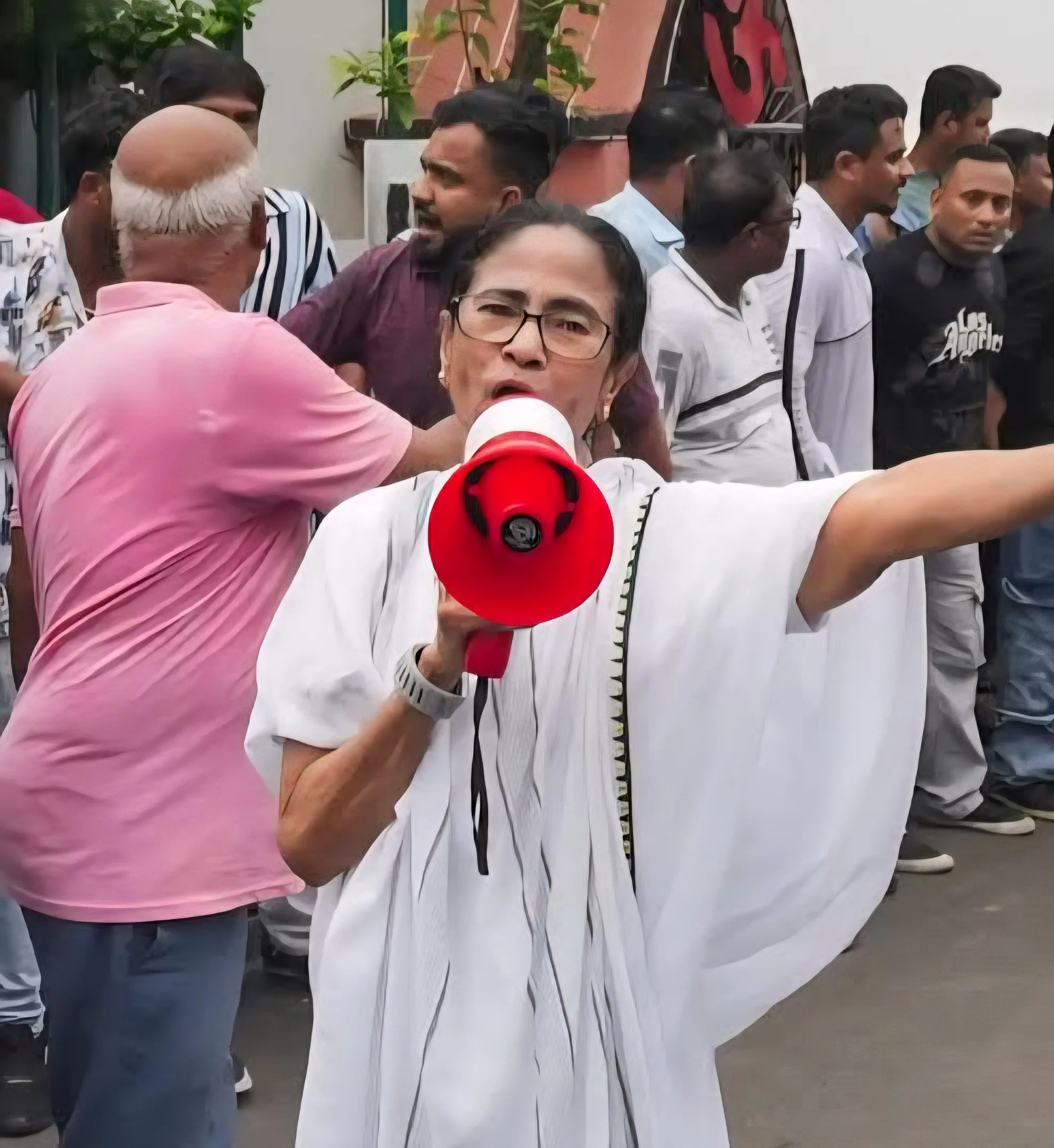 Eggs Thrown at Mamata Banerjee’s Kolkata Protest Rally